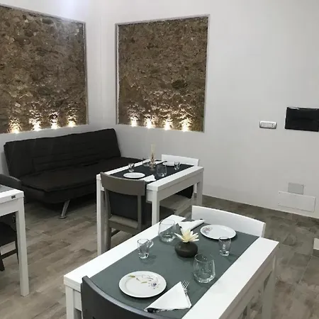 In Studio - Monolocali In Centro - 1 Πανσιόν Vibo Valentia
